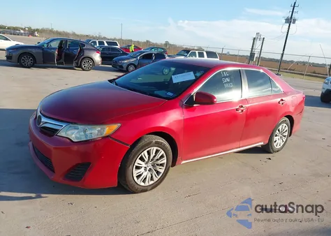 2012 Toyota Camry Le z USA, uszkodzony, nr VIN 4T1BF1FK8CU538718